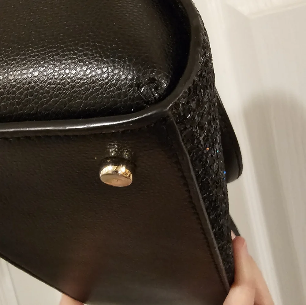 Kate Spade EUC Laurel Way Glitter Mini Riley Crossbody - Black